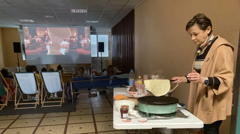 Loir-et-Cher : une séance de cinéma pour les enfants ukrainiens